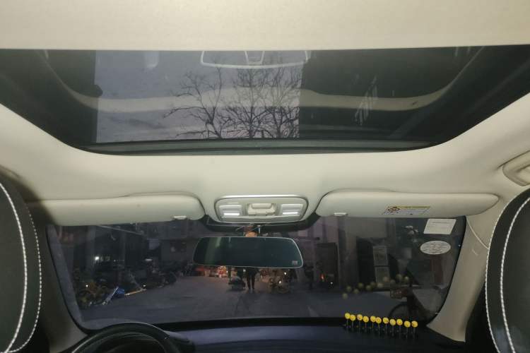 Used Geely Auto Emgrand X7 Sport 2016 1.8TD Automatic ZhiShang Model Headliner