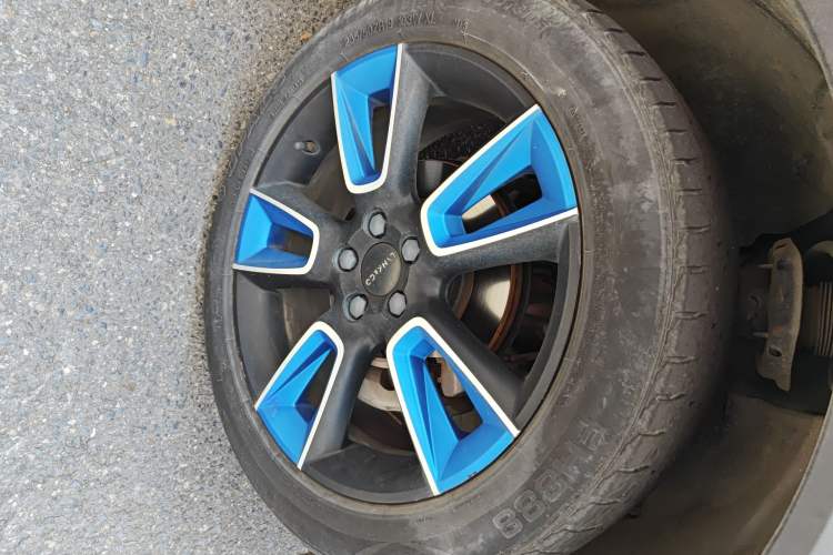 Used Lynk & Co 01 2019 2.0T Two-Wheel Drive Zhaopu Version China VI Standard
