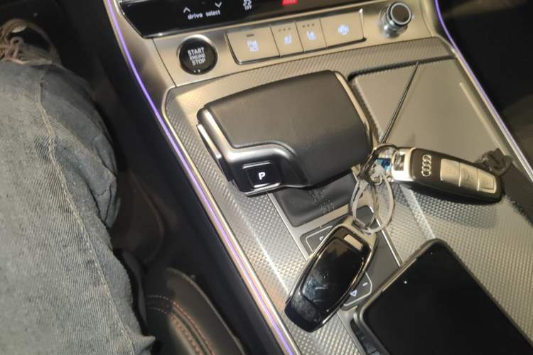 Used Audi A6L 2024 45 TFSI Prestige Dynamic Edition Gear Lever