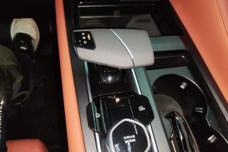 Used CHANGAN CS75 PLUS 2024 3rd Generation Champion Edition 2.0T Intelligent Drive Performance Model
