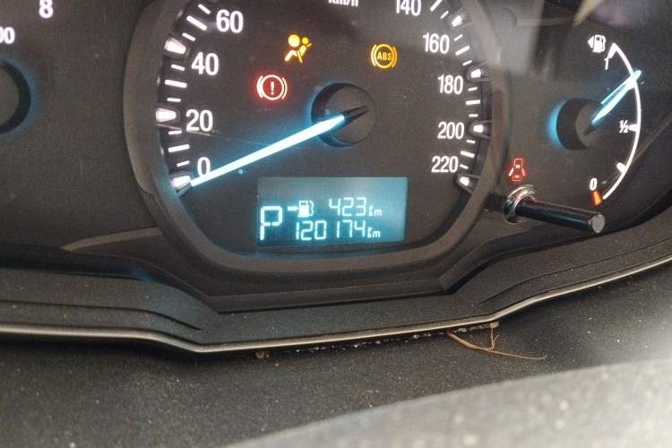 Used Ford Escort 2015 1.5L Automatic Comfort Edition Odometer Close Up