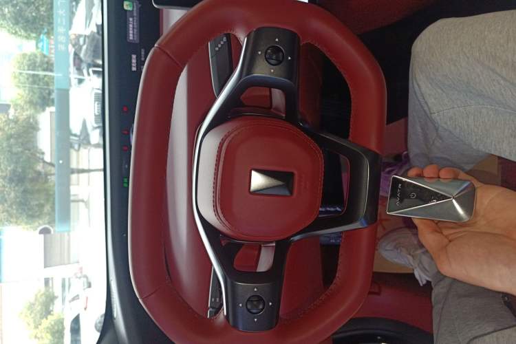 Used Avatr 12 2025 Updated Ultra All-Electric Four-Wheel Drive
