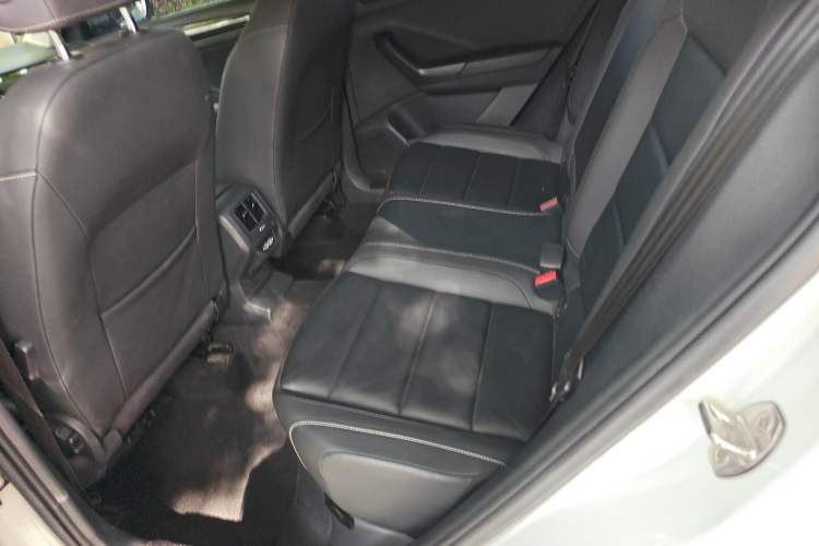 Used Volkswagen T-ROC 2020 280TSI DSG Two-Wheel Drive Comfort Version