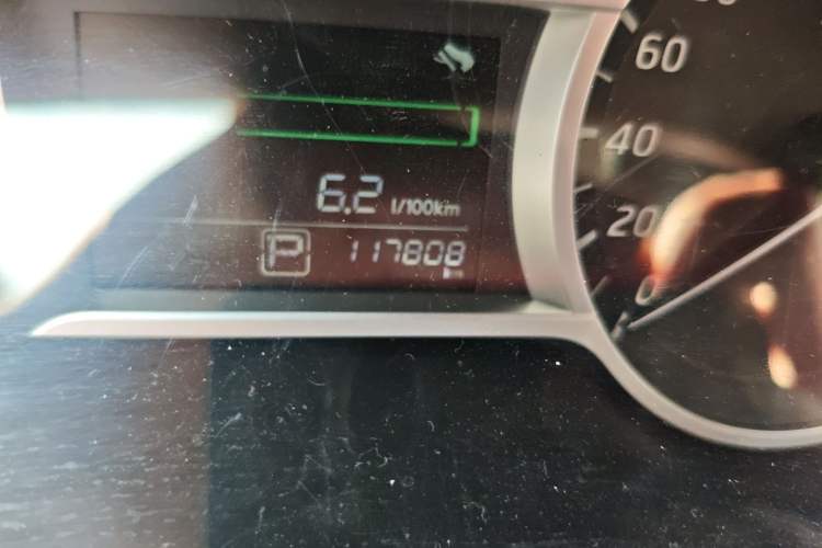 Used Nissan Lannia 2019 1.6L CVT Smart Connect Smart Cool Version China V Standard Odometer Close Up