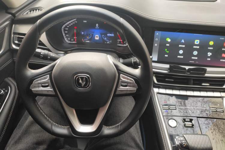 Used CHANGAN CS85 COUPE 2021 2.0T Automatic Luxury Version Interior 2