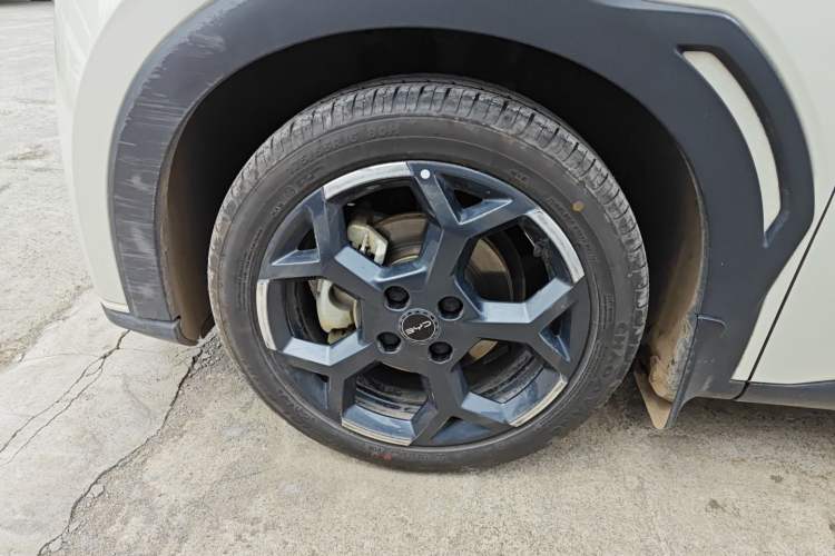 Used BYD Seagull 2024 Honor Edition 305km Freedom Version Left Front Wheel Hub