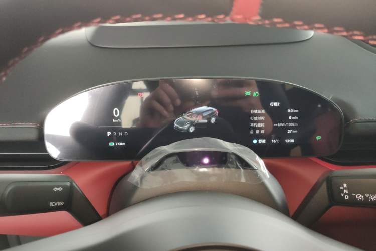 Used Zeekr 007GT 2025 Long-Range Rear-Wheel Drive Intelligent Driving Version 100 kWh Instrument Cluster