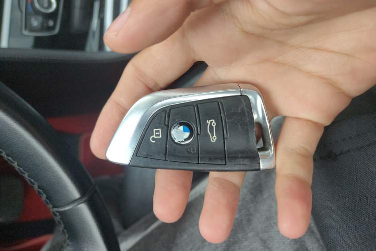 Used BMW 2 Series Active Tourer 2014 220i Luxury Design Package Vehicle Key