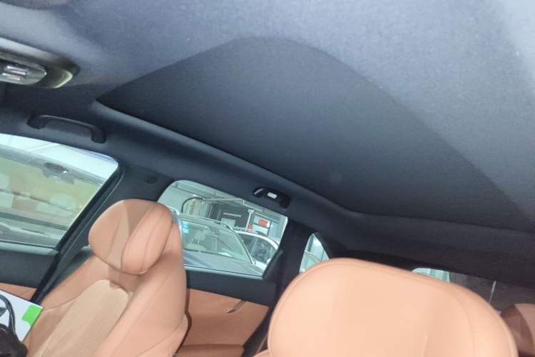 Used CHANGAN CS75 PLUS 2025 4th Generation 1.5T New Blue Whale Smart Luxury Edition Headliner