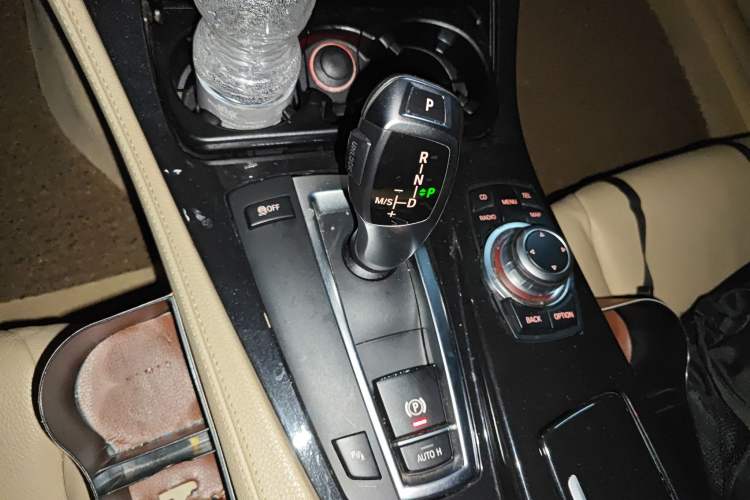 Used BMW 5 Series 2011 523Li Leading Model