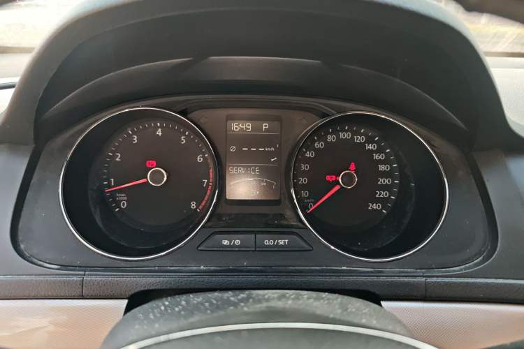 Used Volkswagen Gran Lavida 2017 180TSI DSG Comfort Edition Instrument Cluster