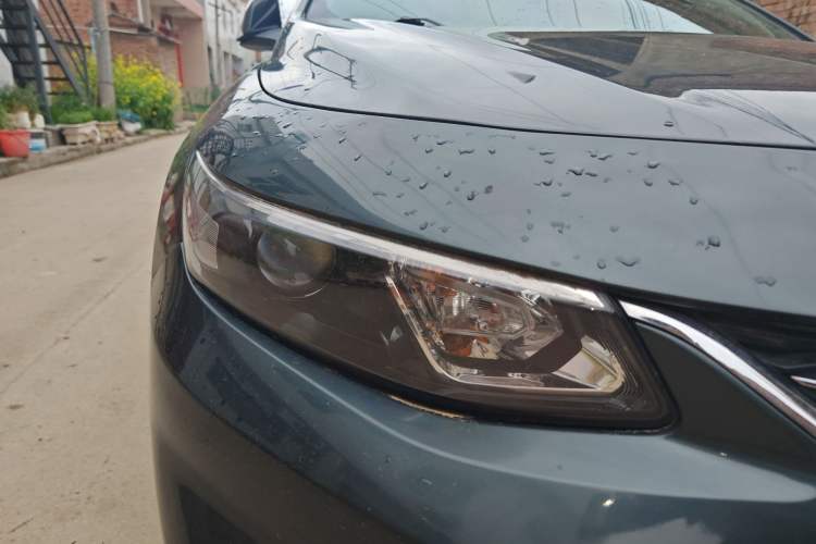 Used Chevrolet Malibu XL 2016 1.5T Dual-Clutch Enjoyment Edition Right Front Headlight