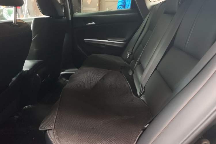 Used Honda Crosstour 2012 2.4L Luxury Edition