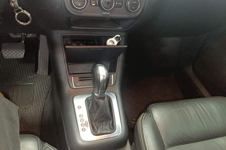 Used Volkswagen Tiguan L 2016 300TSI Automatic Two-Wheel Drive Comfort Edition
