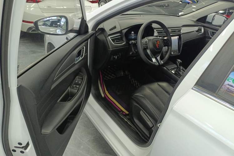 Used Roewe i5 2020 1.5L Automatic 4G Connect Luxury Flagship Edition Driver Seat