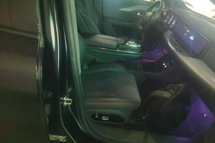 Used ARCFOX Alpha S 2022 HI Version Advanced Edition Right Front Seat