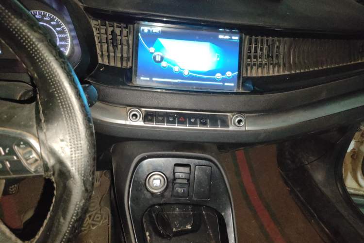 Used Haval H2s 2018 Red-Label 1.5T Manual Comfort Model
