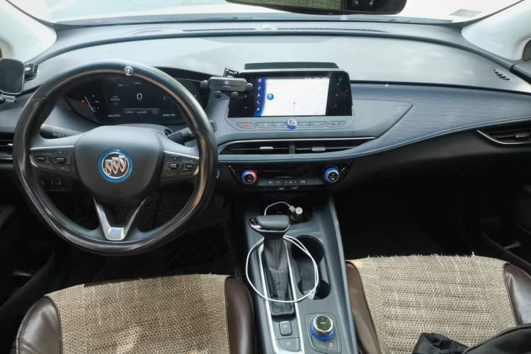 Used Buick Velite 6 2022 Connected & Shared PLUS Center Console