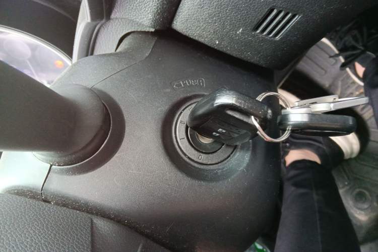 Used Honda Fit 2014 1.5L SE CVT Fashion Model Vehicle Key