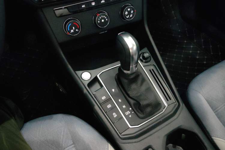 Used Volkswagen Lavida 2024 1.5L Automatic Full-Comfort Version