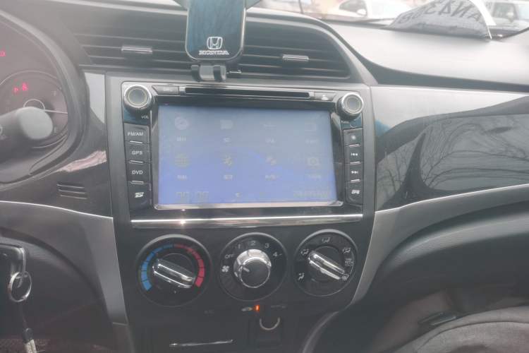 Used Honda Crider 2015 1.8L automatic comfort version