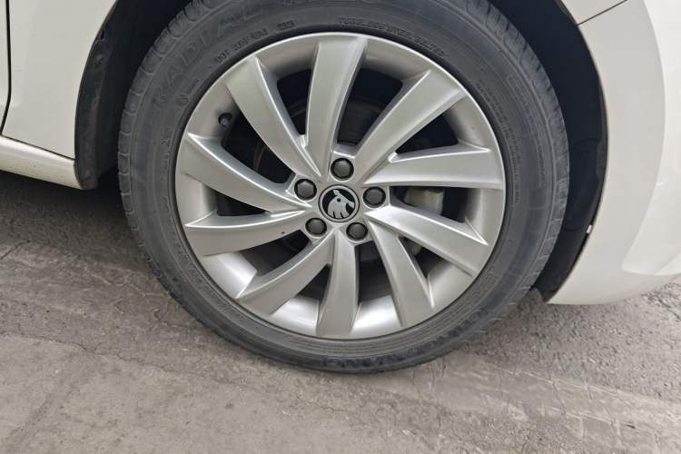 Used Skoda Rapid 2018 1.6L Manual Comfort Edition
