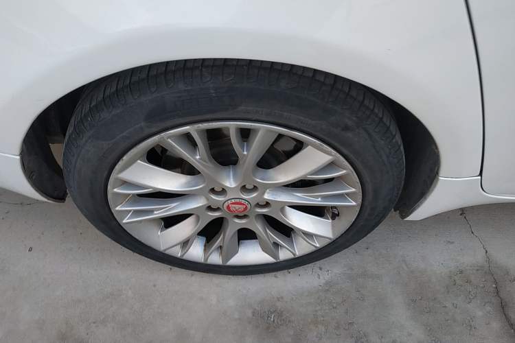 Used Jaguar XF 2014 XF 2.0T Luxury Edition