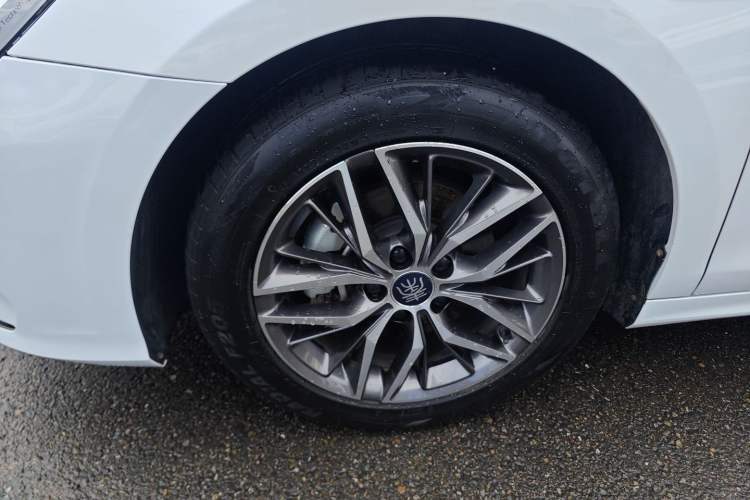 Used BYD Qin PLUS 2021 DM-i 55KM Flagship Model Left Front Wheel Hub