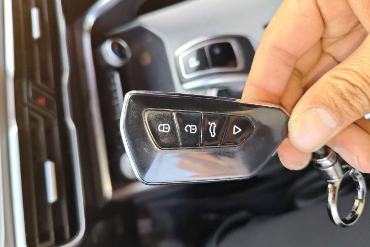 Used Geely Auto Coolray 2019 260T DCT Explorer China VI Standard
