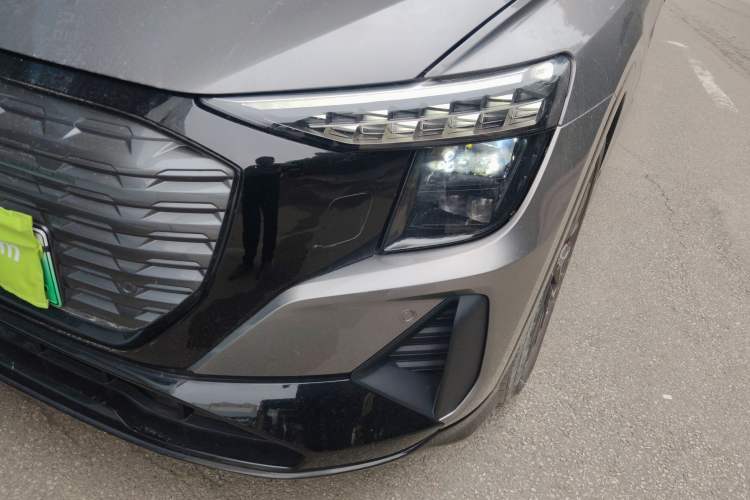 Used Audi Q5 e-tron 2022 40 e-tron Starlight Edition Mech Kit
