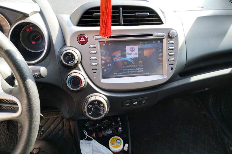 Used Honda Fit 2011 1.3L manual Comfort version
