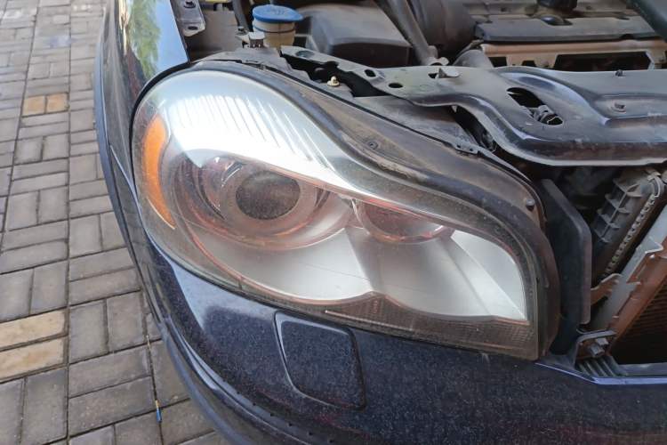 Used Volvo XC90 2011 2.5T Nordic-style Sport Edition Right Front Headlight