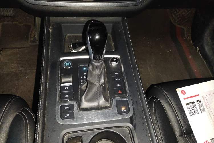 Used BYD Tang 2018 2.0T Automatic Smart Connect Prestige 7-Seater China V Standard Gear Lever