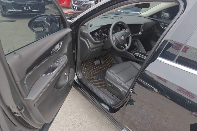 Used Buick Envision 2022 Encore S 652T Two-Wheel-Drive Luxury Model