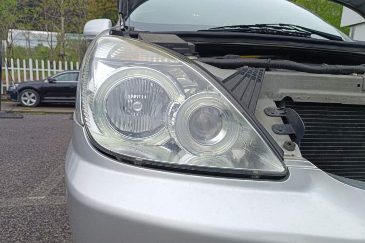 Used Buick GL8 2014 2.4L Comfort Edition Right Front Headlight