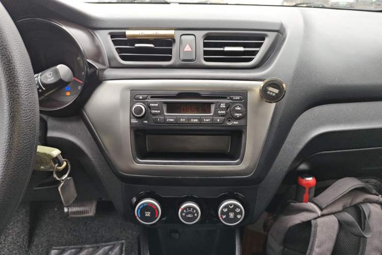 Used Kia K2 2015 Sedan 1.4L Automatic GLS