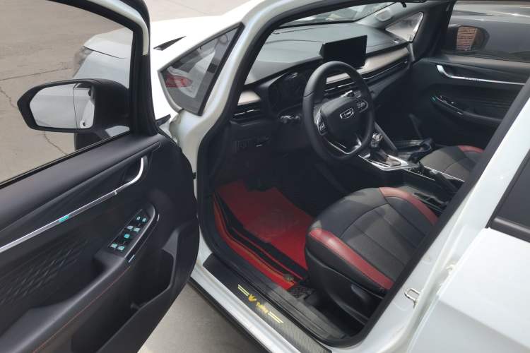 Used Geely Auto Vision X3 2021 PRO 1.5L CVT Deluxe Model
