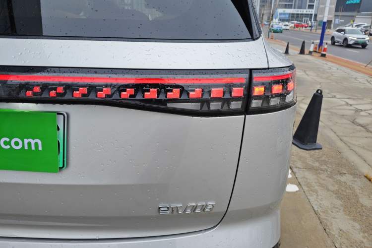 Used Dongfeng eπ eπ008 2026 Model Six-Seat Range-Extended Family Delight Edition