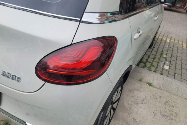 Used Wuling Bingo 2023 333 km Enjoyment Version Right Rear Taillight