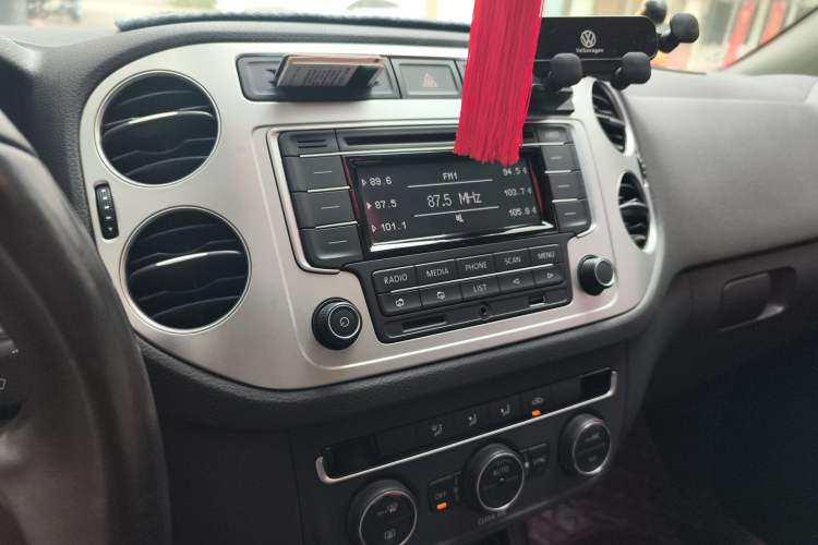 Used Volkswagen Tiguan 2016 280TSI Automatic Two-Wheel Drive Silk Road Comfort Edition