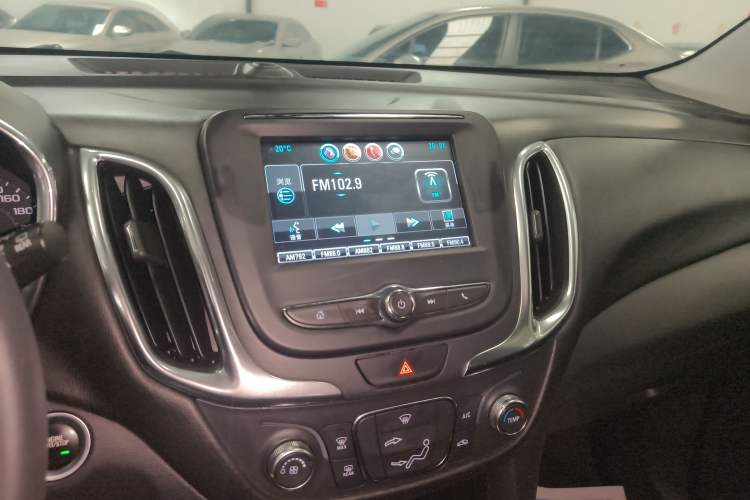 Used Chevrolet Equinox 2019 535T Automatic Lingjie Edition China V Standard Audio And AC Panel