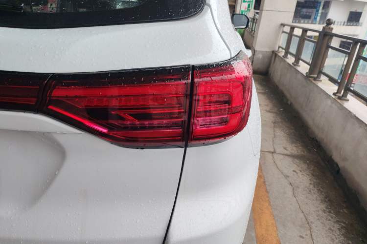 Used CHANGAN CS75 2020 280T Automatic Smart Edition China VI Right Rear Taillight