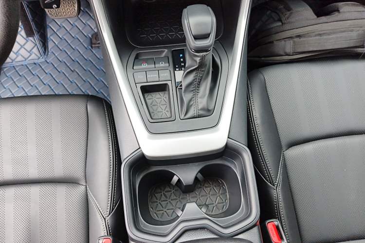 Used Toyota Wildlander 2024 2.0L CVT Two-Wheel Drive Leading Edition
