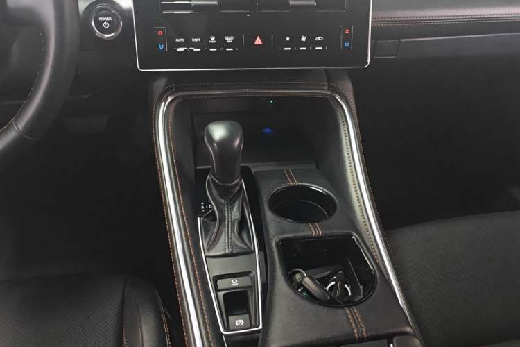 Used Toyota Avalon 2024 Dual-Motor 2.0L Premium Edition
