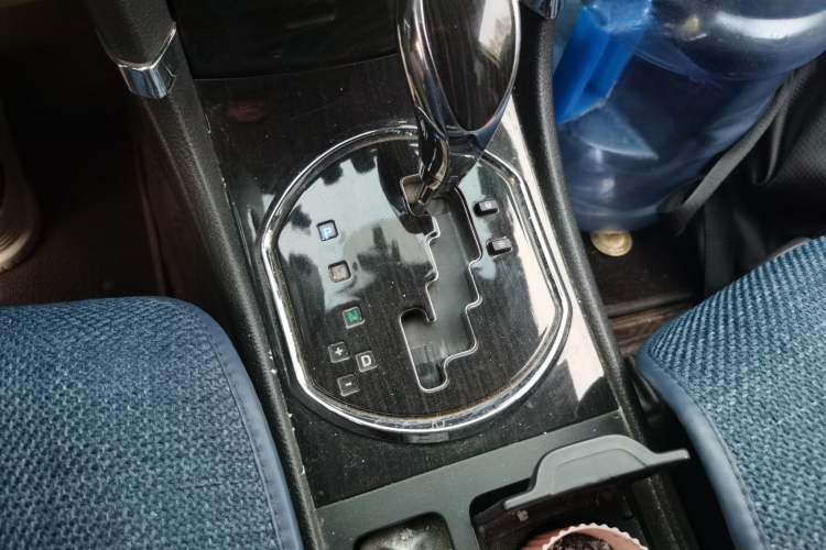 Used Zotye Z300 2014 1.6L Drive-Value Edition Automatic Elite Model
