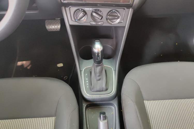 Used Volkswagen Polo 2016 1.4L Automatic Trendy Model
