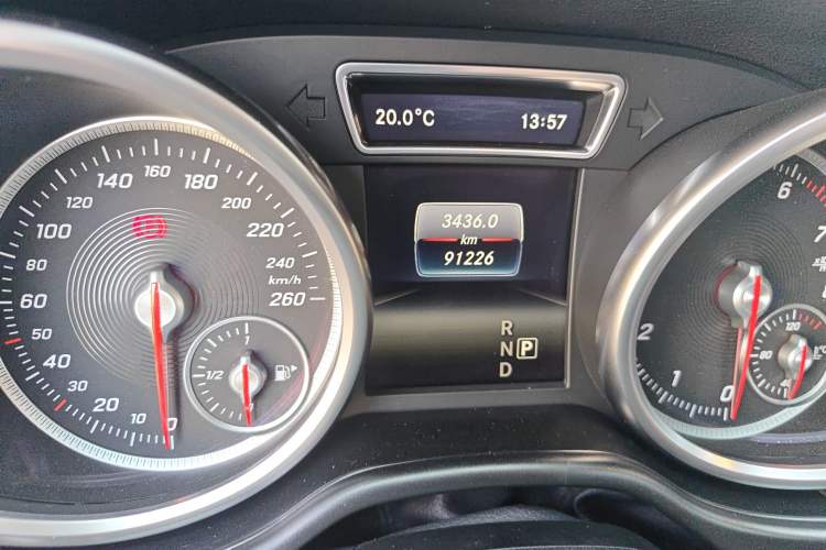 Used Mercedes-Benz GLS 2016 GLS 500 4MATIC Odometer Close Up