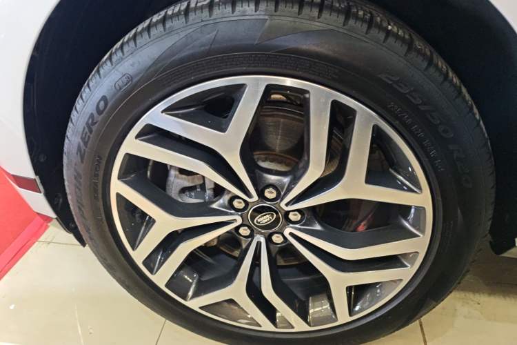 Used Land Rover Range Rover Evoque 2022 Facelifted Aurora L 249 PS R-Dynamic Luxury Edition