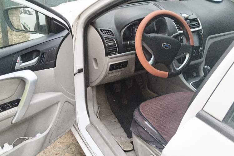 Used Geely Auto Emgrand 2016 Sedan 1.5L Manual Luxury Model