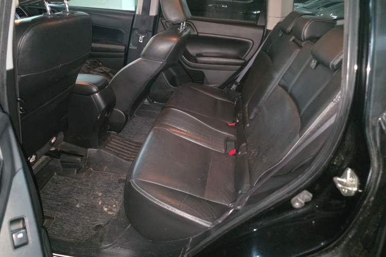 Used Subaru Forester 2013 2.5i Automatic Luxury Edition Left Rear Seat